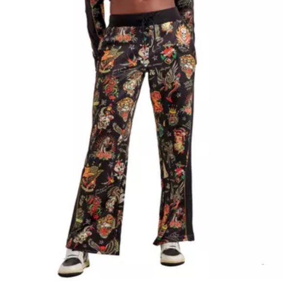 Ed Hardy Women's Shrunken Flashboard Track Pants multicolor tattoo art - Picture 4 of 14